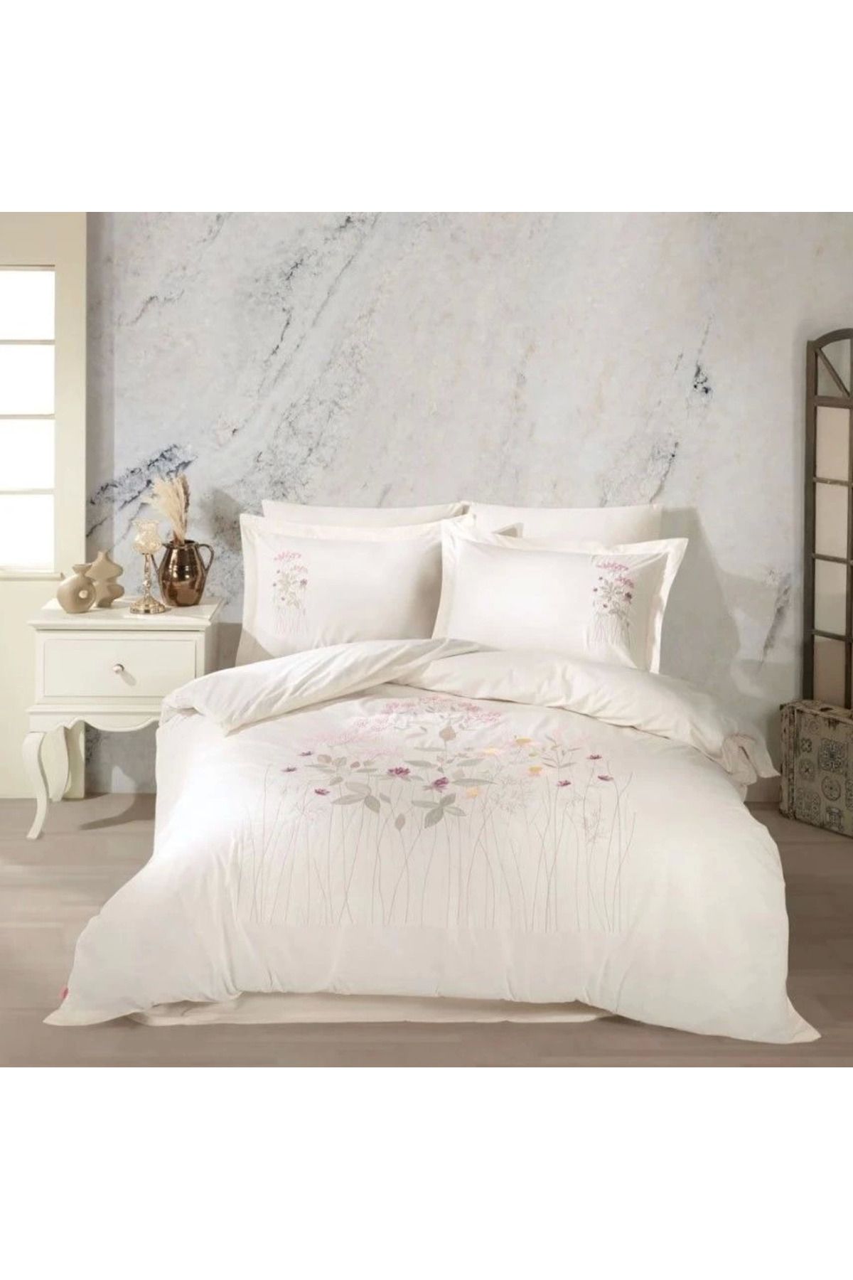 MELFSHOP Hobby Çift Kişilik Poplin Premium Nakışlı Nevresim Emilia Krem