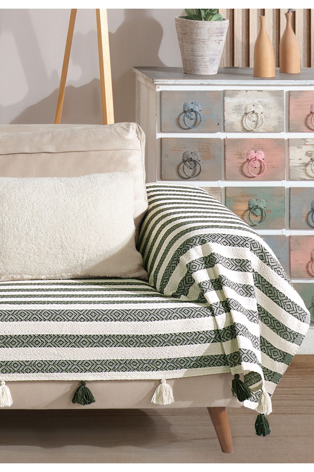 Lux Touch Pera Haki Püsküllü Kolları Örten Koltuk Örtüsü 300x110 cm 3m Battal Boy Ponponlu Kanepe Divan Çekyat