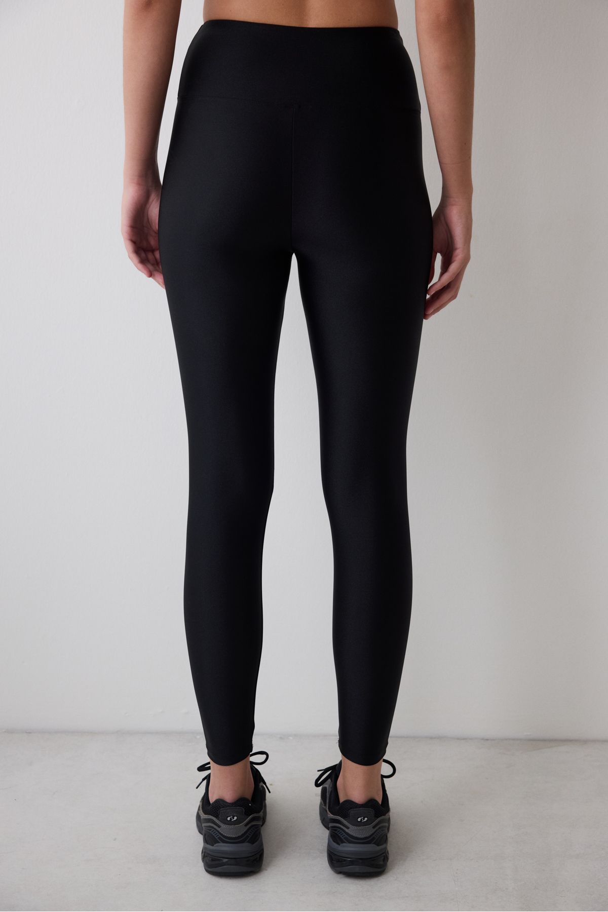 Penti-Glänzende schwarze Strumpfhose 3