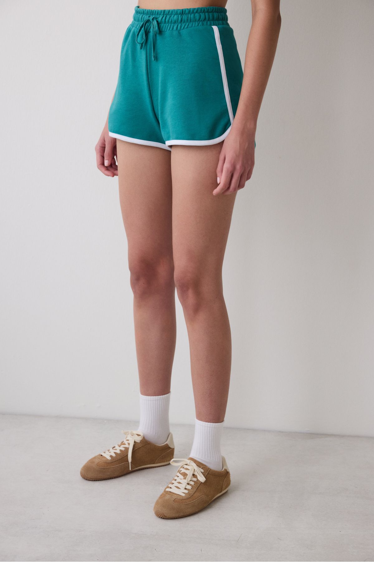 Penti-Green Elastic Side Stripe Retro Shorts 2
