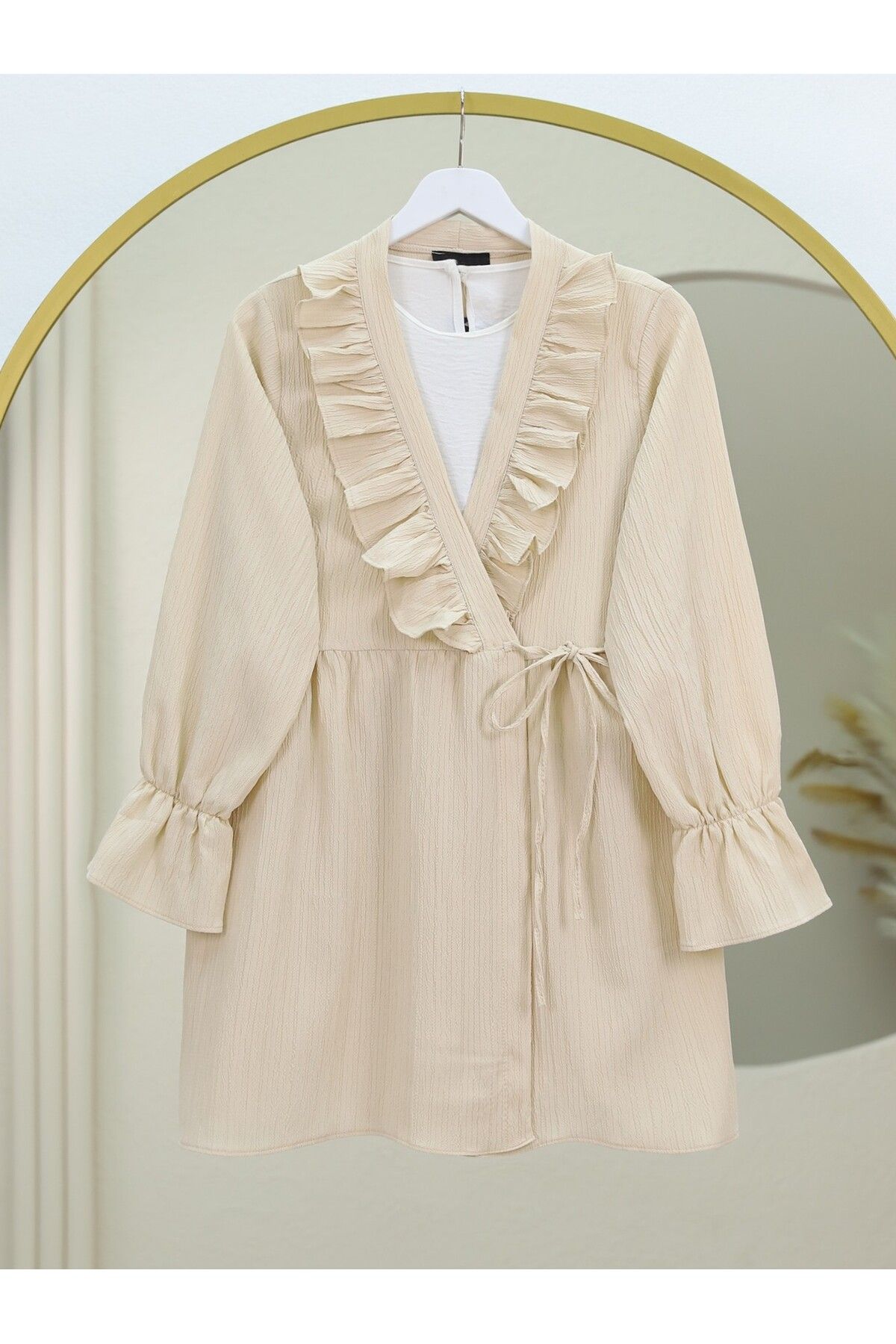 Lotus Önü Fırfırlı Bağlamalı Krinkıl Kimono
