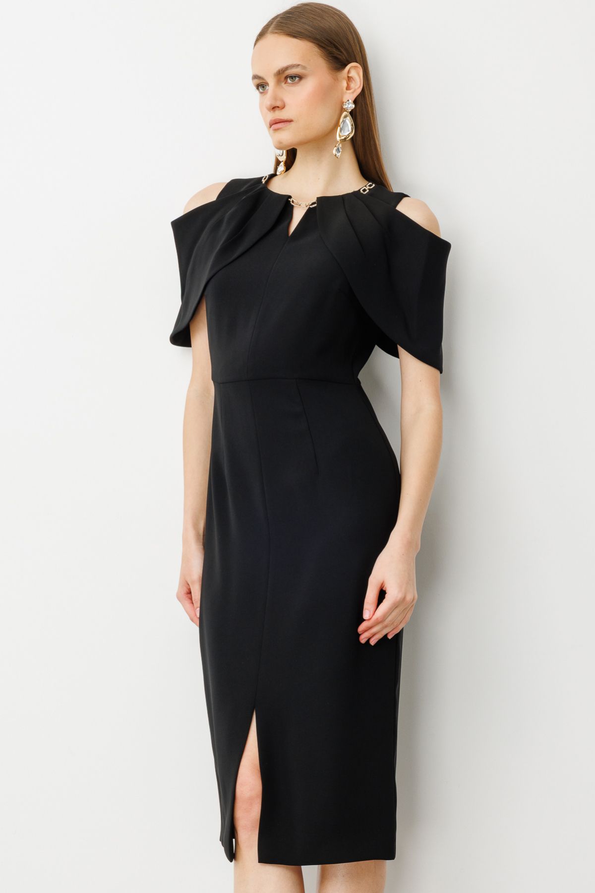 Ekol-Midi Length Dress with Stone Collar and Chain 2