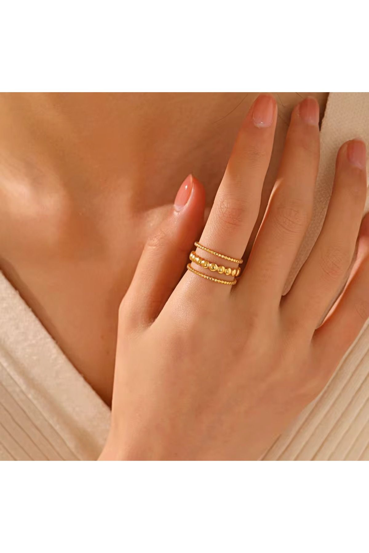 Siya Silver Kararmaz Çelik Topçuklu Model Gold Renk Ayarlanabilir Kadın Yüzük