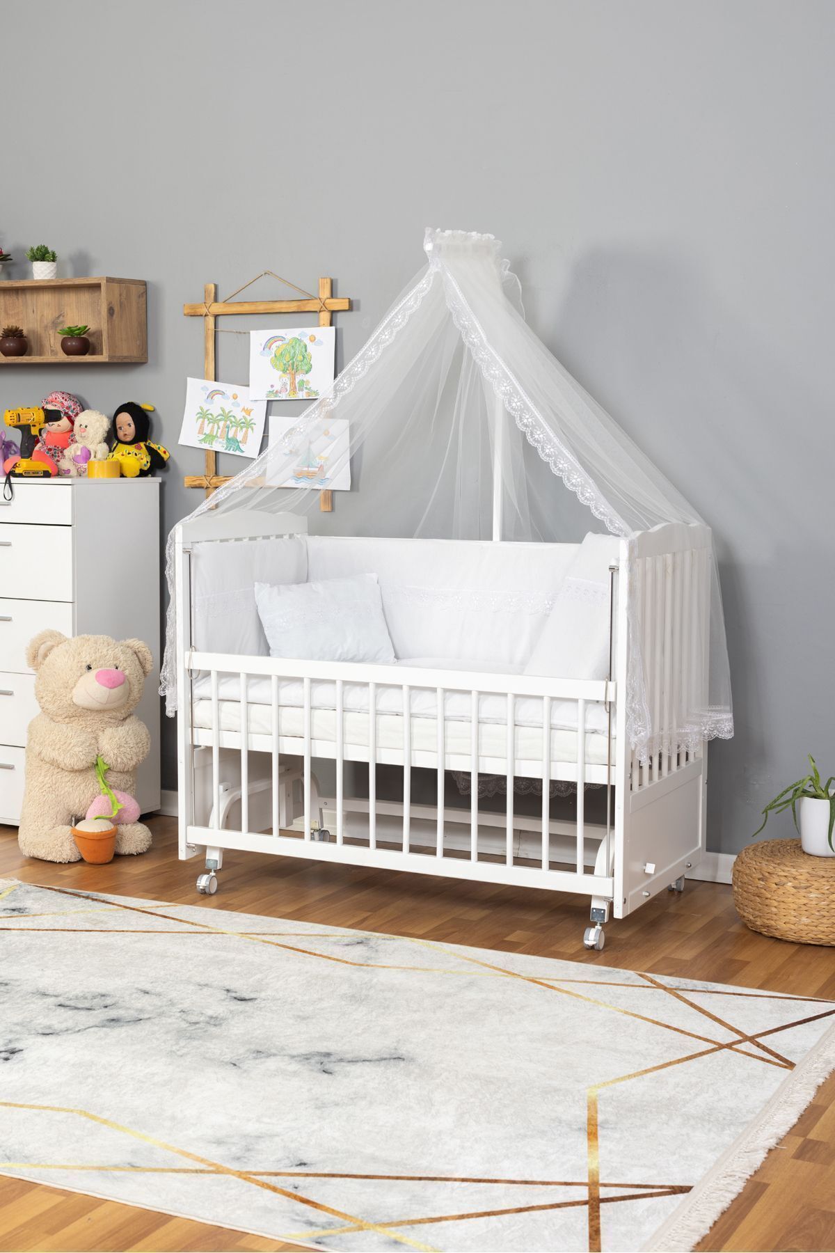 Bamgidoo Doğal Ahşap Anne Yanı Portatif Yeni Doğan Beşik 60x120 Beyaz Güpür Uyku Seti Yatak Tekerlekli