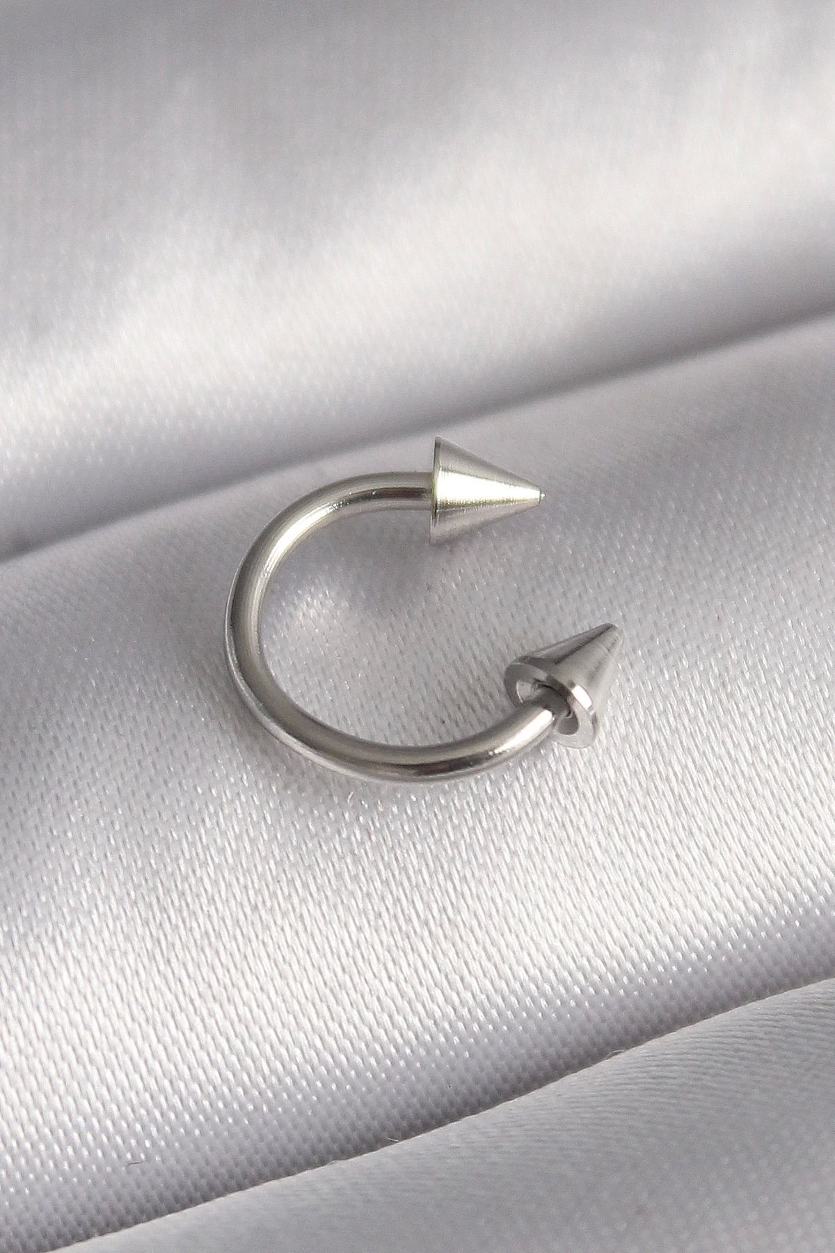 STOREMAX 316L Çelik Gümüş Renk Halka Çivi Model Kadın Piercing