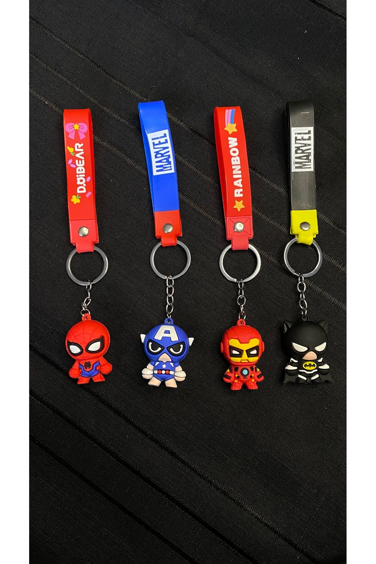 GLOWVİA AKSESUAR Spiderman Kaptan Amerika İronman Batman 4’lü 3D Silikon Anahtarlık Marvel Avengers Anahtarlık