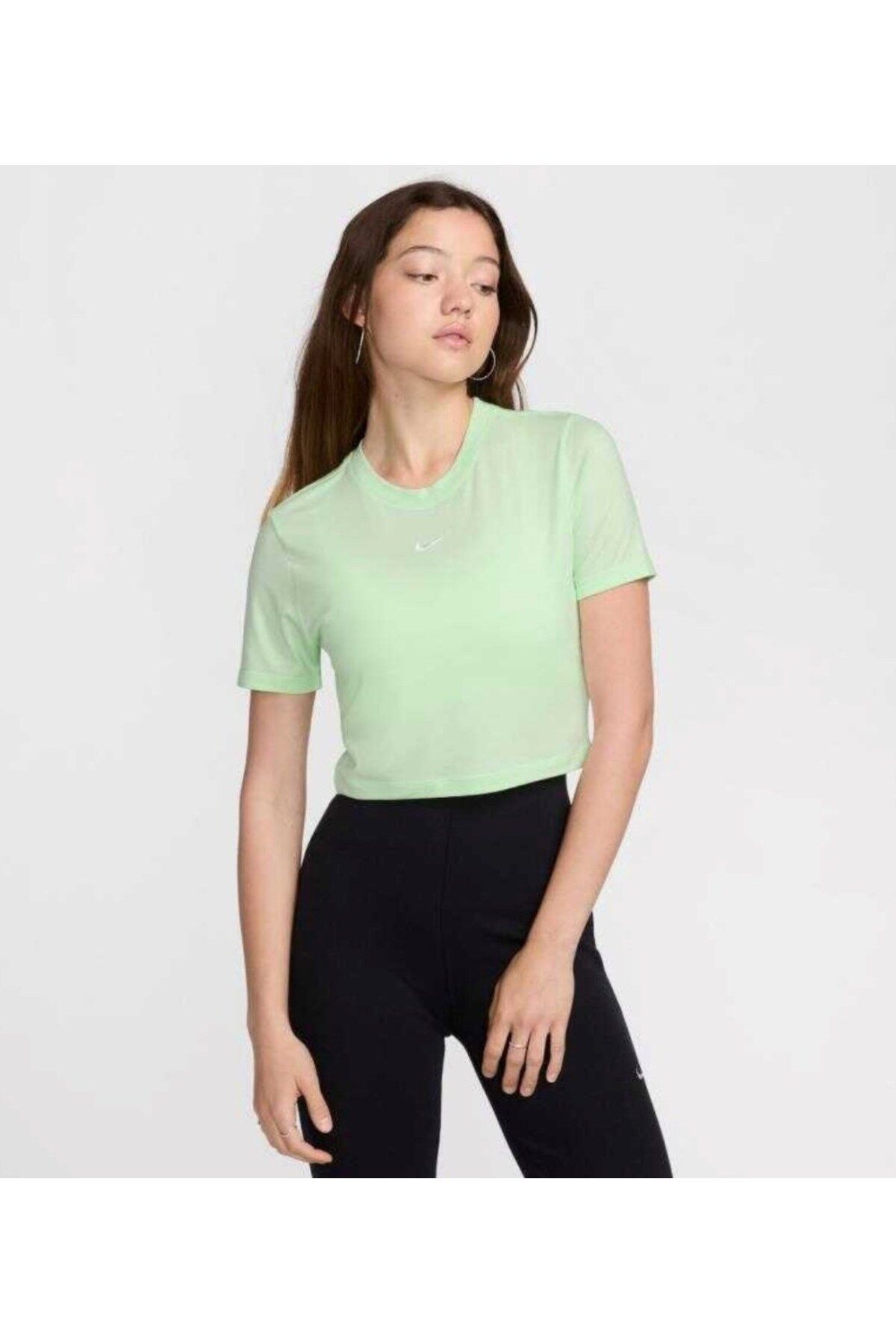 Nike NSW Essential Crew Kadın Tişört fb2873-376