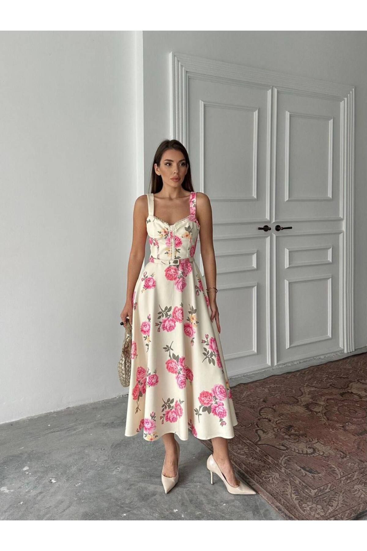 Castivo Fashion Korsaj Detaylı Çiçek Desenli Askılı Elbise