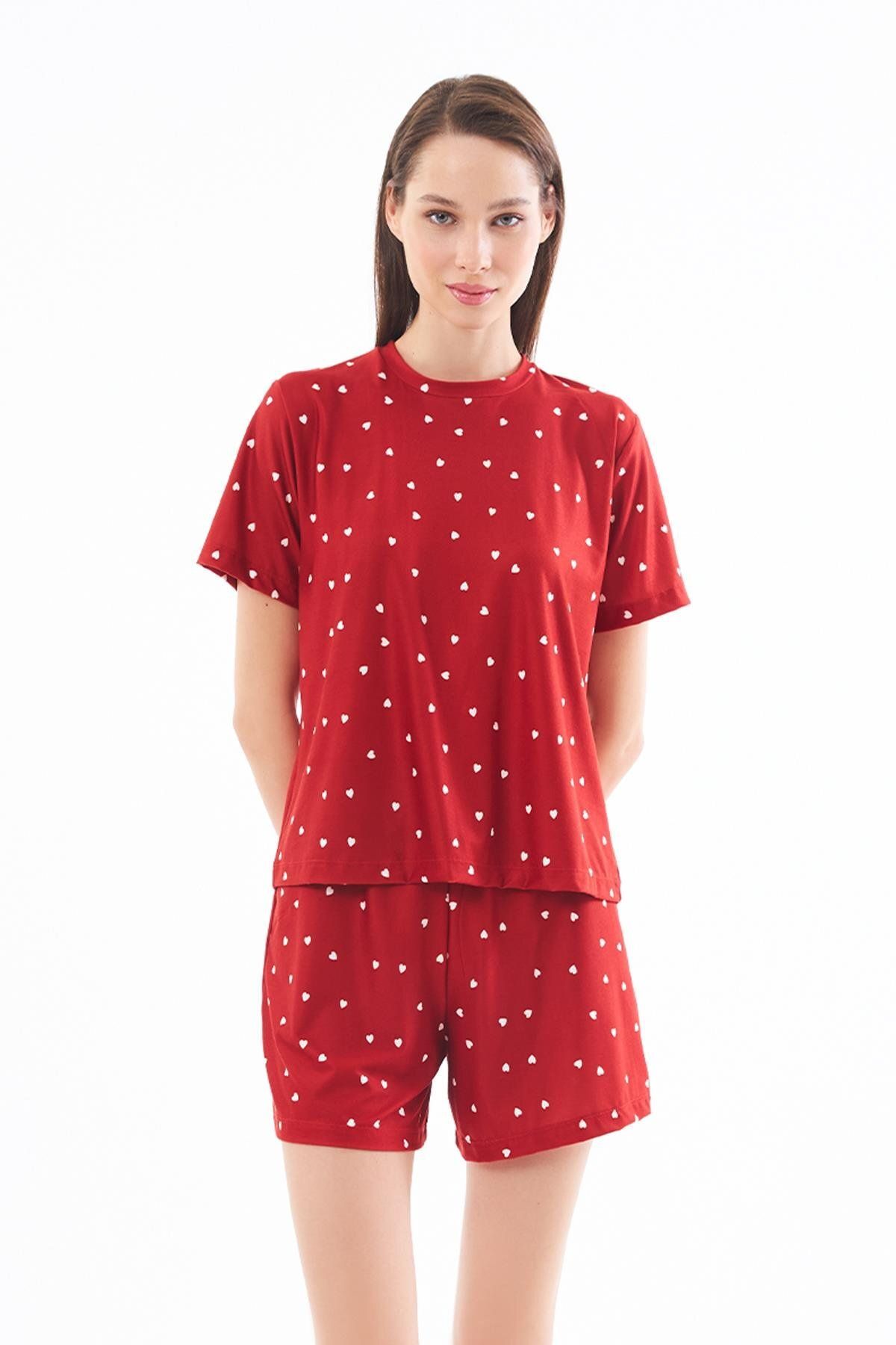 Cottonhill Premium Şortlu Kadın Pijama Takımı Kırmızı Kalp Desenli Yumuşak Dokulu Bisiklet Yaka Kısa Kollu