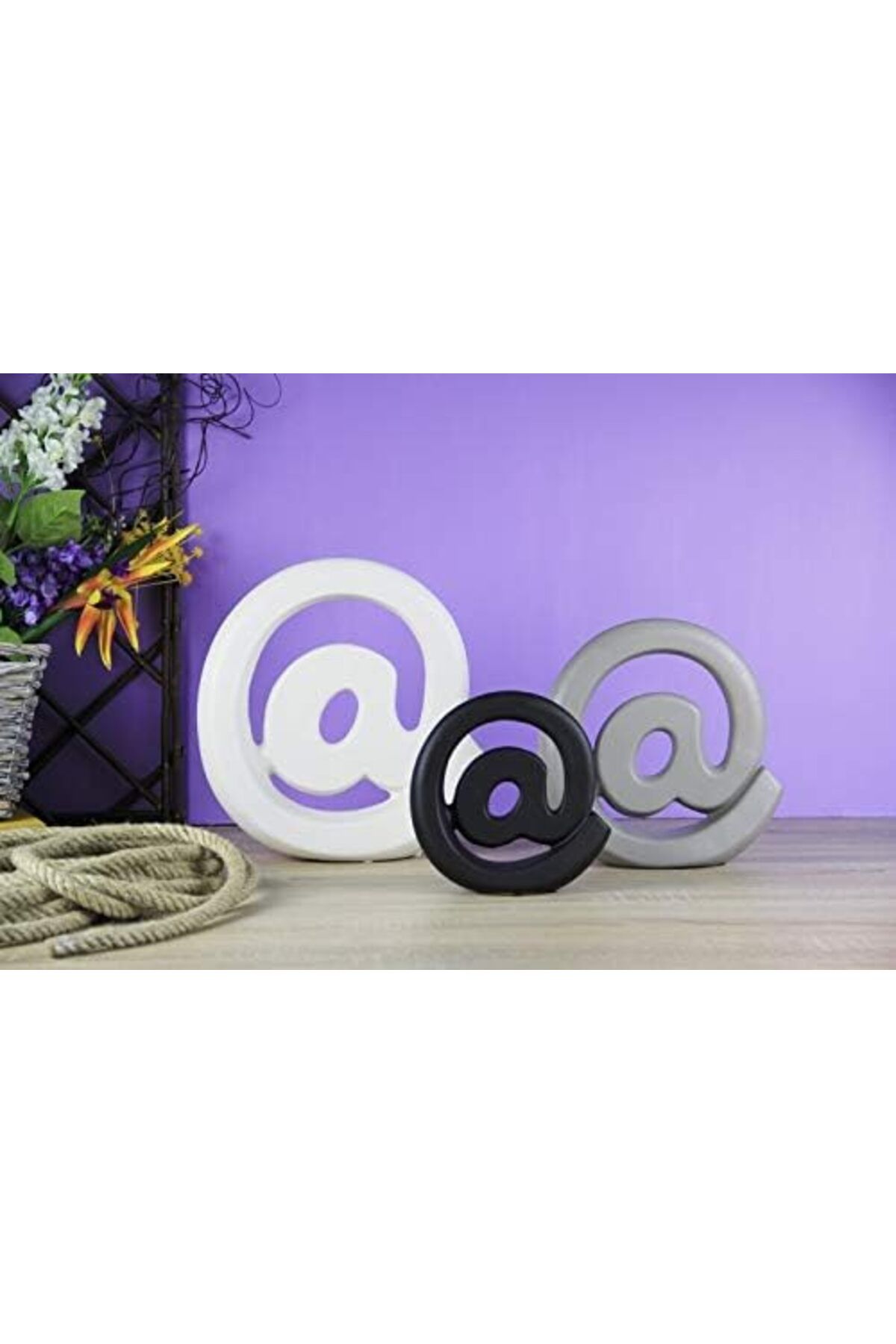 STOREMAX OZN Ve İşareti Şeklinde Seramik Kırık Beyaz Dekoratif Süs Eşyası OZNstre 1094633