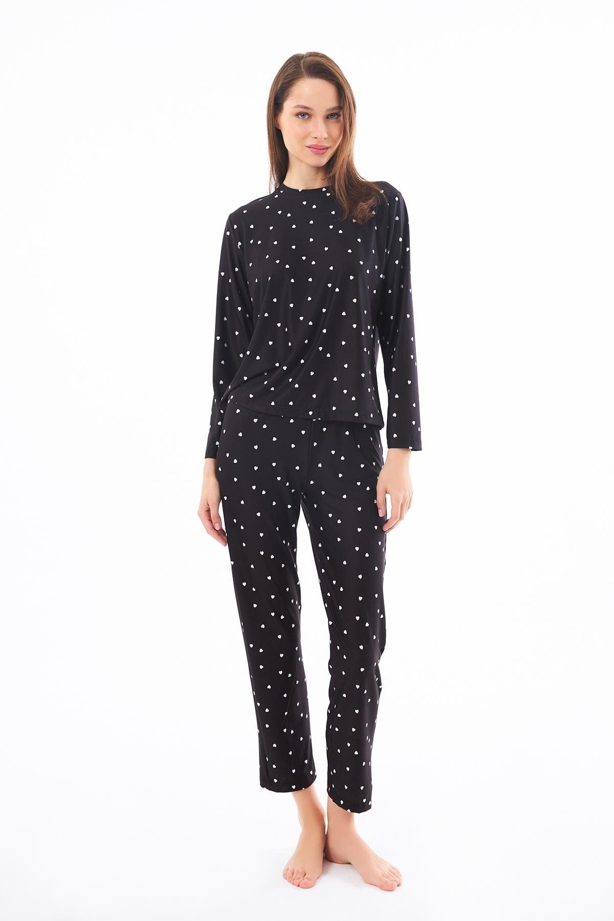 Cottonhill Premium Yazlık Kadın Pijama Takımı Siyah Kalp Desenli Yumuşak Dokulu Bisiklet Yaka Uzun Kollu