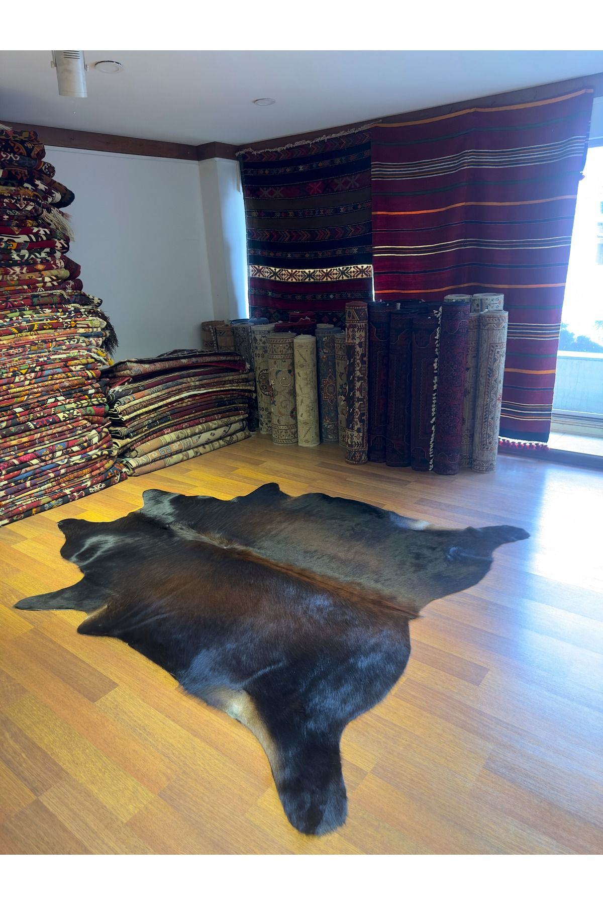 DOGANLAR ANTIQ GERÇEK DERİ NATUREL DANA DERİSİ 164 KOYU KAHVE 190X225 POST HALI