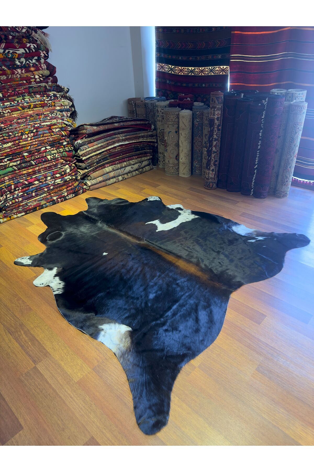 DOGANLAR ANTIQ GERÇEK DERİ NATUREL DANA DERİSİ 178 KOYU KAHVE 210X230 POST HALI