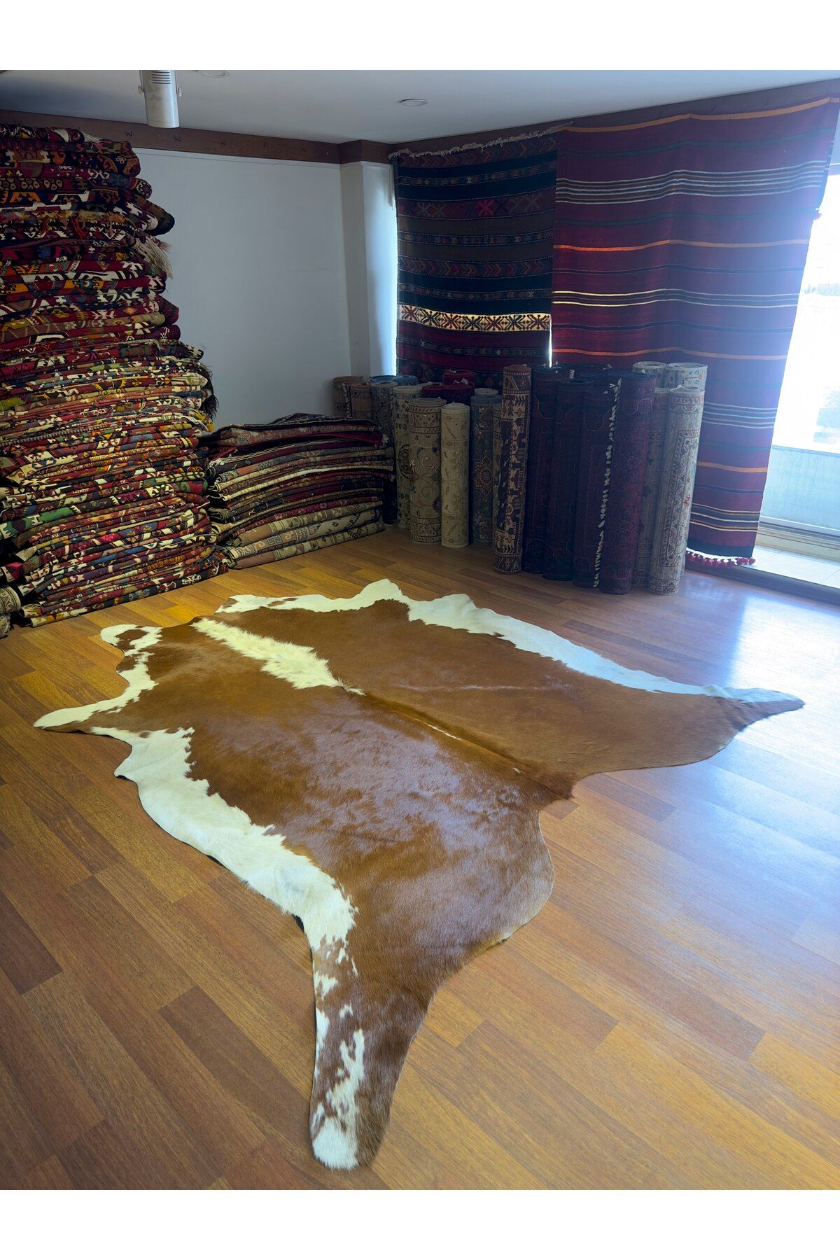 DOGANLAR ANTIQ GERÇEK DERİ NATUREL DANA DERİSİ 174 KAHVE 235X255 POST HALI