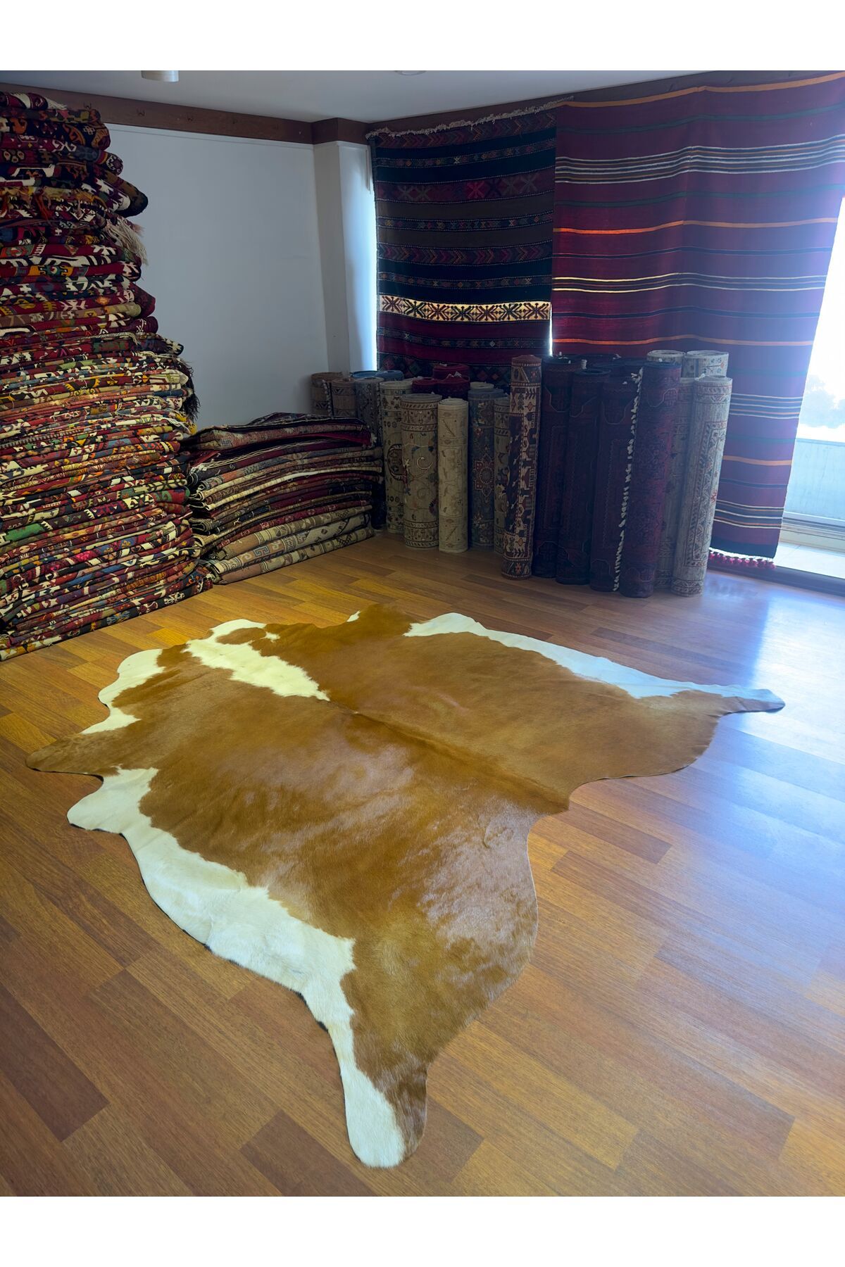 DOGANLAR ANTIQ GERÇEK DERİ NATUREL DANA DERİSİ 175 KAHVE 215X210 POST HALI