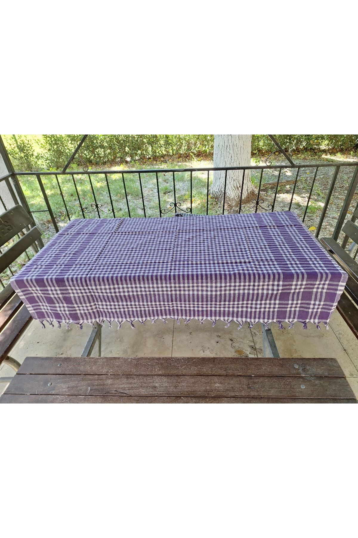 EMPA A V M 170x170 piknik örtüsü, Sofra bezi ve 4 adet yaylı masa mandalı