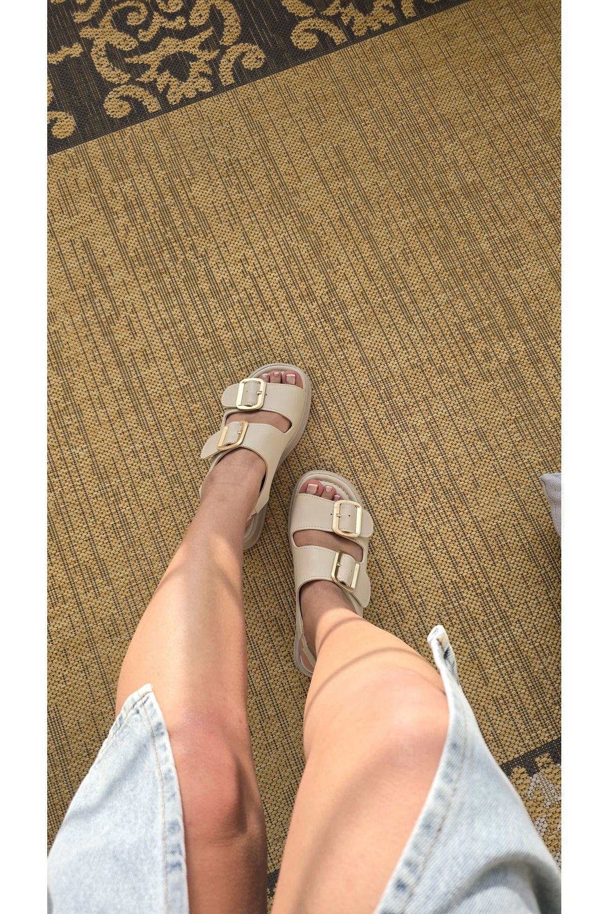 Melinta Shoes Melinta Dolgu Topuklu Çift Bantlı Tokalı Kadın Sandalet
