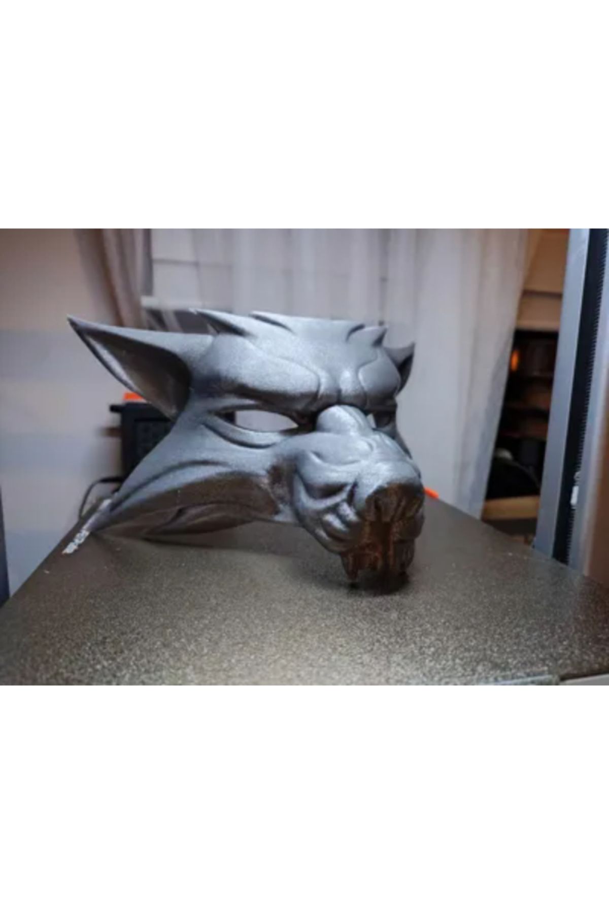 NOMOTHETIC Kurt Maske – Vahşi Doğa Temalı Cosplay ve Dekoratif Tasarım