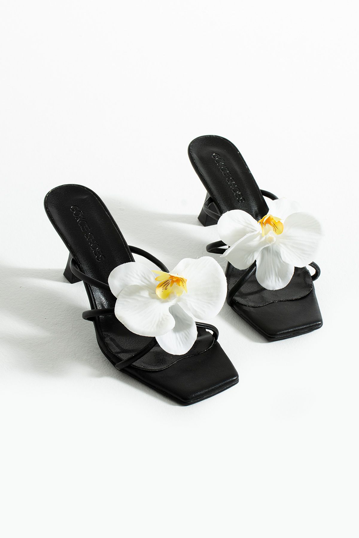 Gökçe Shoes Arlis Siyah Orkide Detay Kadın Topuklu Terlik