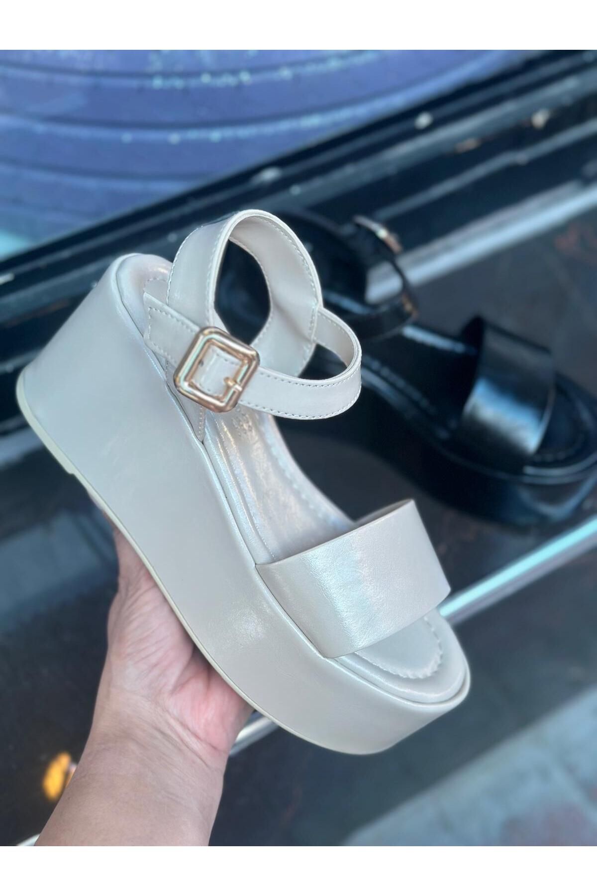 MİSS PARK MODA KALIN TABAN SANDALET