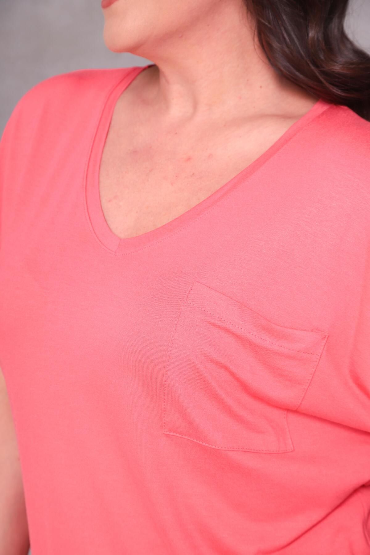 Ebsumu-Women's Plus Size Single Pocket Detail Basic Coral T-Shirt 5