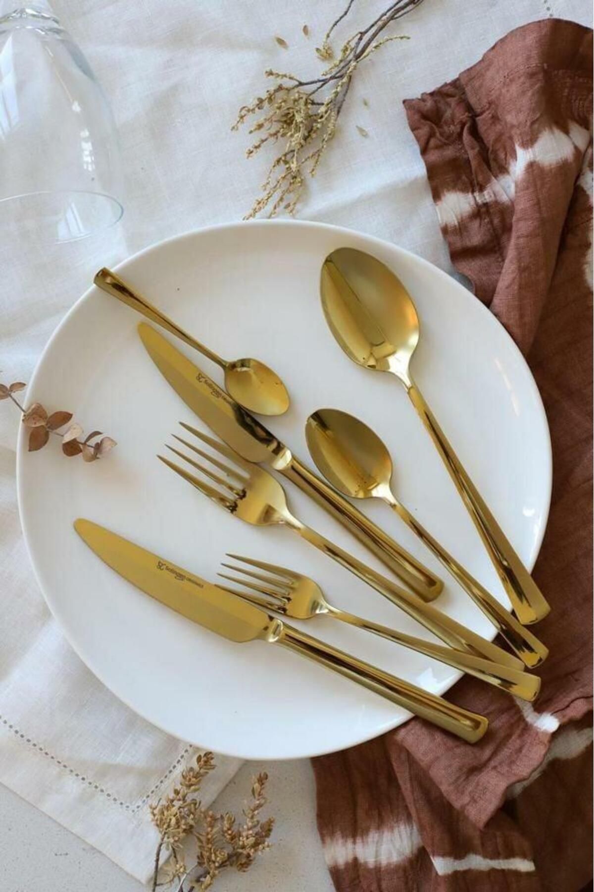 MSWISHŞEYMAÇETİN SOLİNGEN TOPKAPI GOLD 42 PARÇA ÇATAL BIÇAK TAKIMI