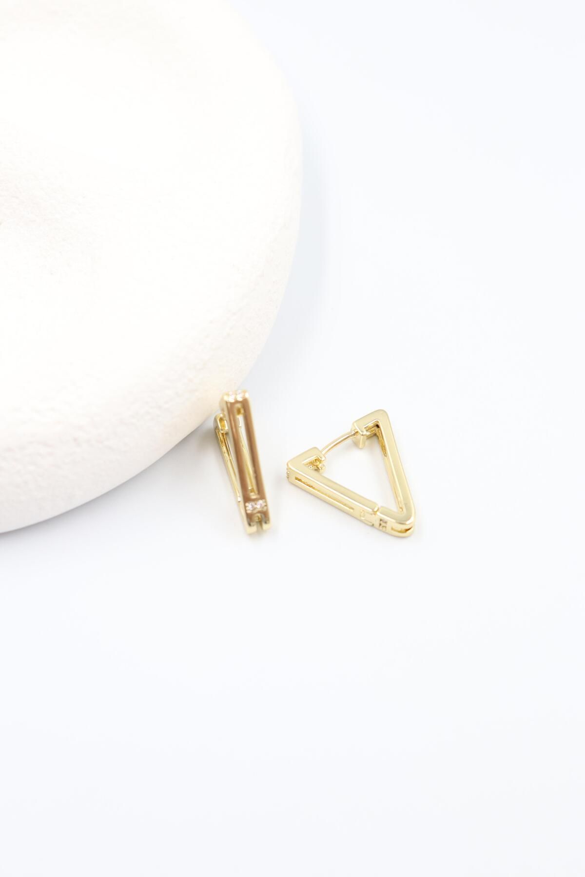 BY CANSU ACCESSORİES Voto Gold Küpe (14k)