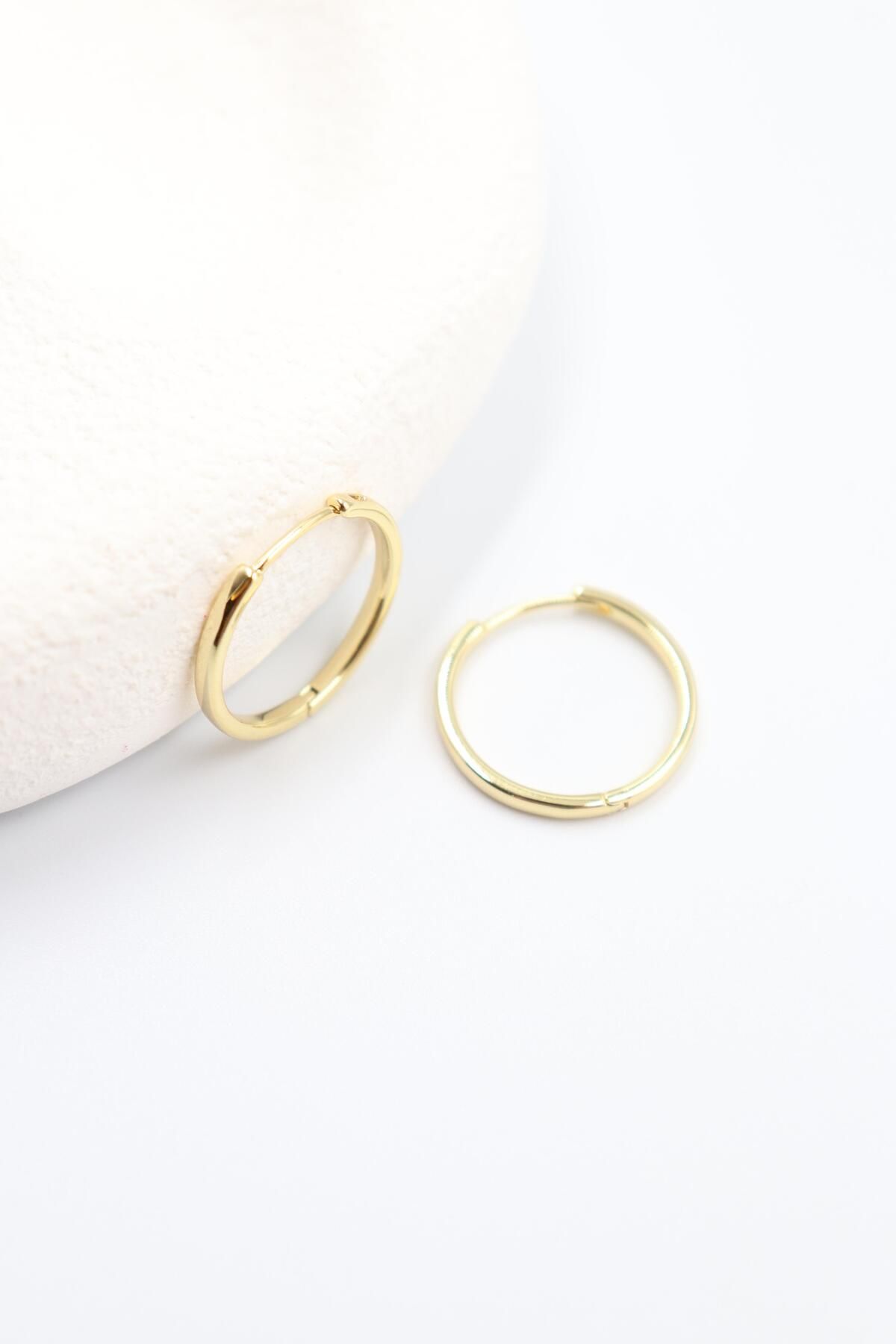 BY CANSU ACCESSORİES Sofia Gold Küpe (14k)