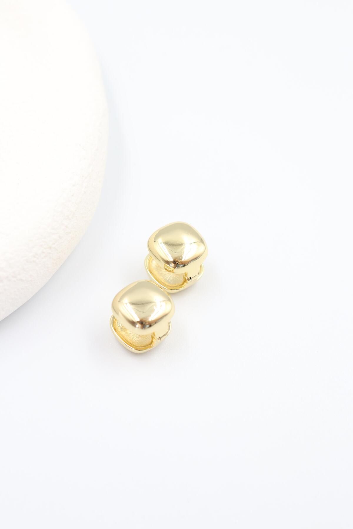 BY CANSU ACCESSORİES Matera Gold Küpe (14k)