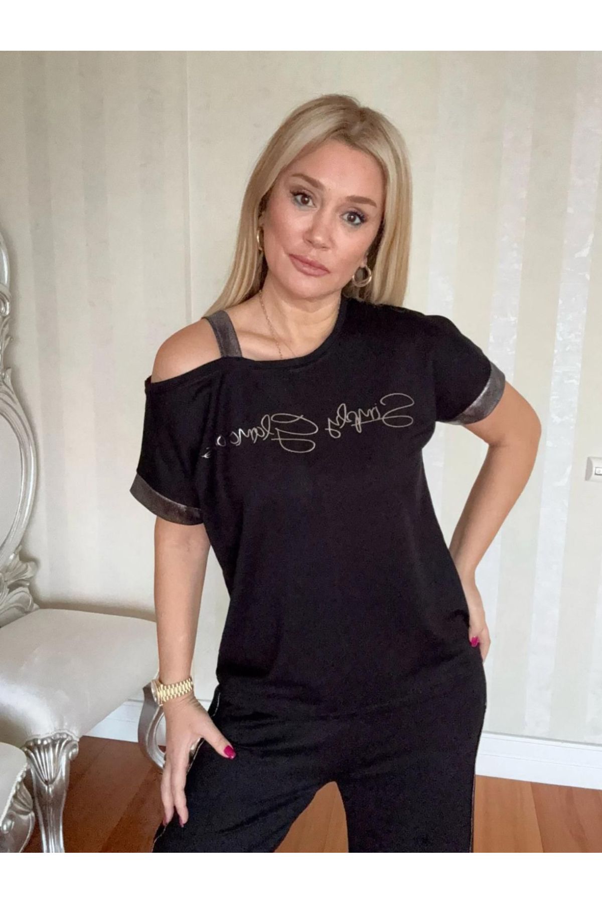 lilyum Omuz detaylı ikili takım