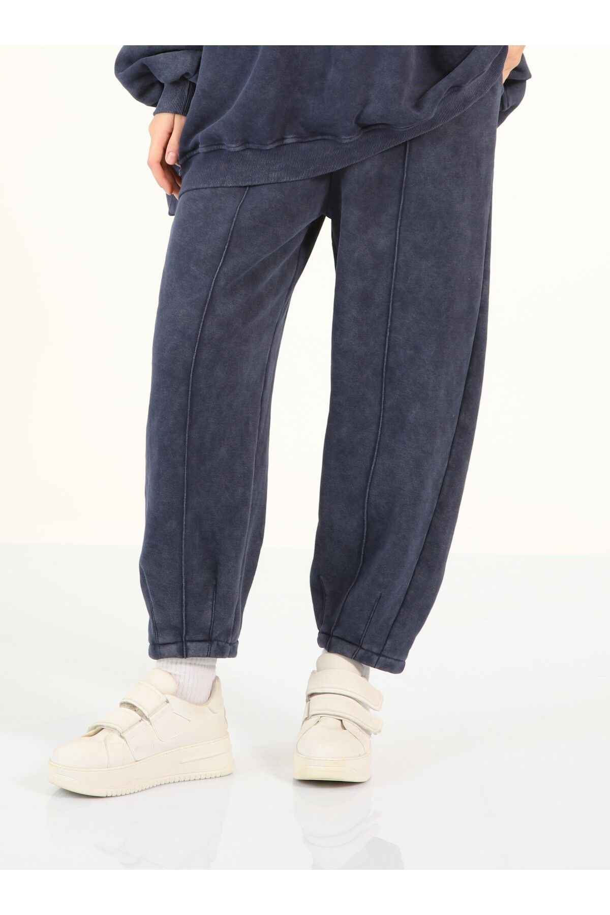 Suede Style 5379 - 3 İplik Soft Yıkamalı Rahat Salaş Kadın Eşofman Altı