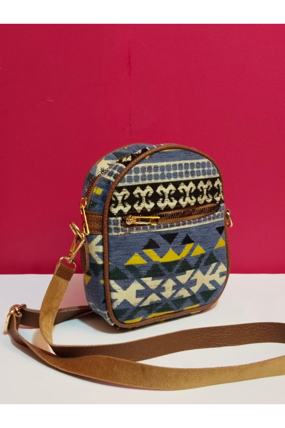 CooC PlutosS Bohem Stil Mavi Etnik Desenli El Yapımı Kilim Çanta – Fermuarlı, Ayarlanabilir Askılı, Şık