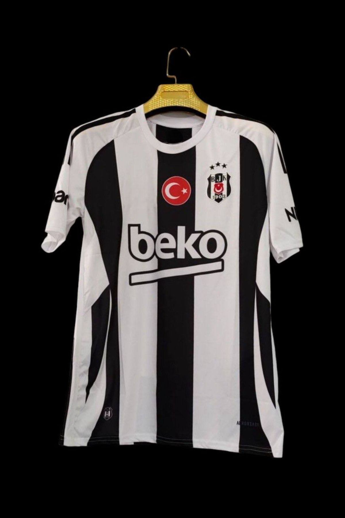Alaturka Mix 2024/25 BEŞİKTAŞ İÇ SAHA CUBUKLU YETİŞKİN FORMASI