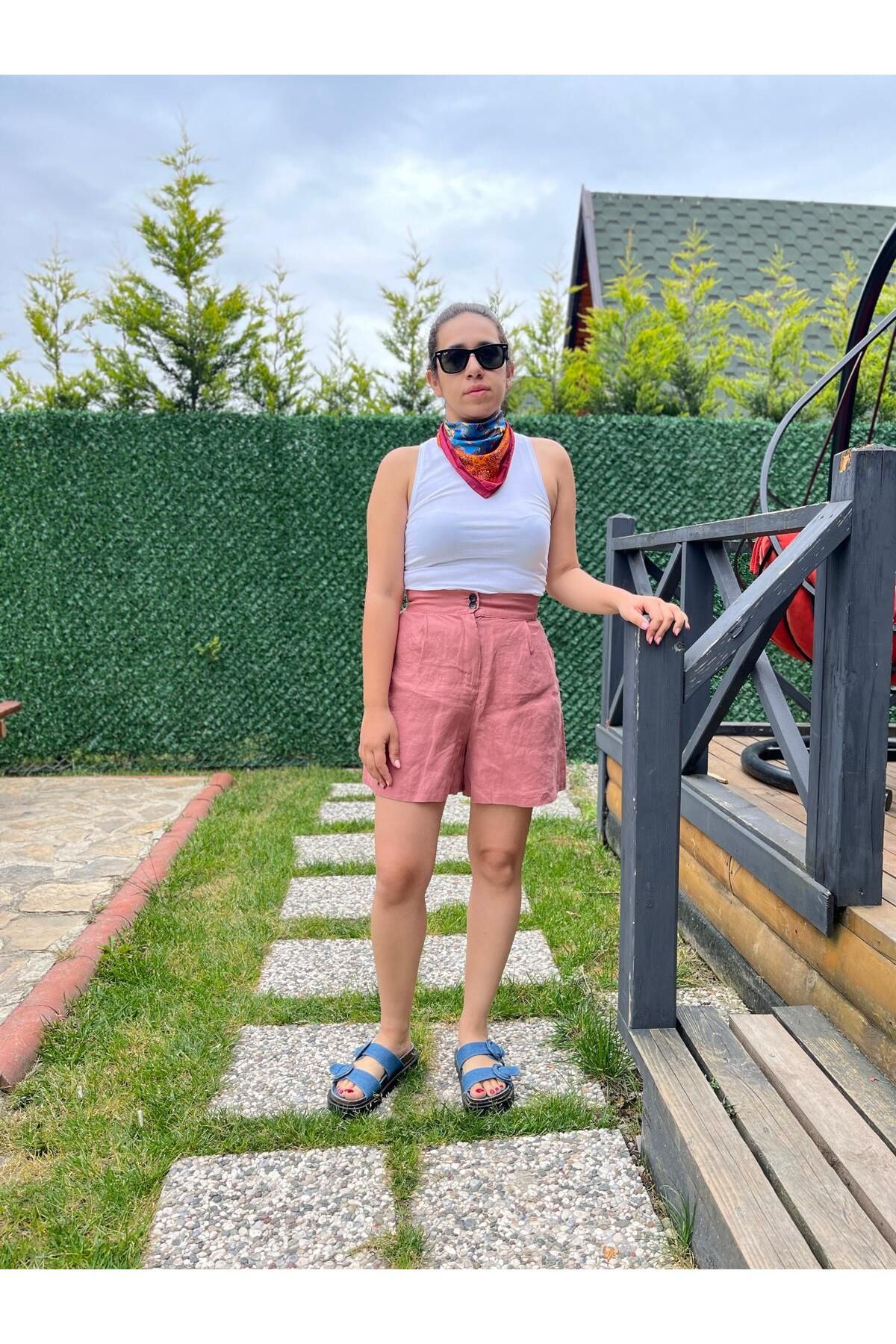 Gizybutik Kiremit Düğmeli Keten Şort