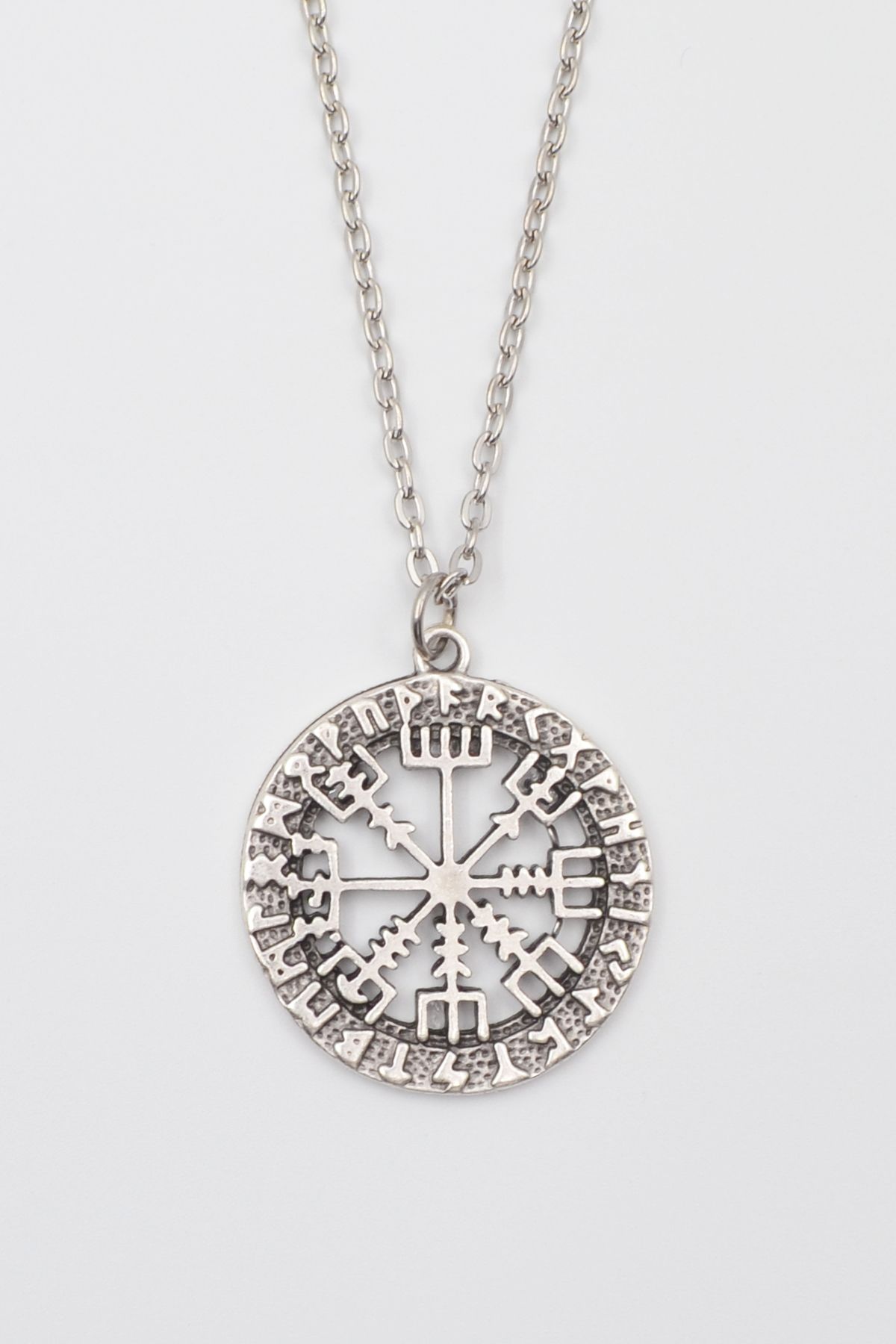 Bu Farklı Viking Pusula Kolye (Vegvisir) - Düz Ezme İthal Zincirli Unisex Gümüş Kaplama - 60 cm