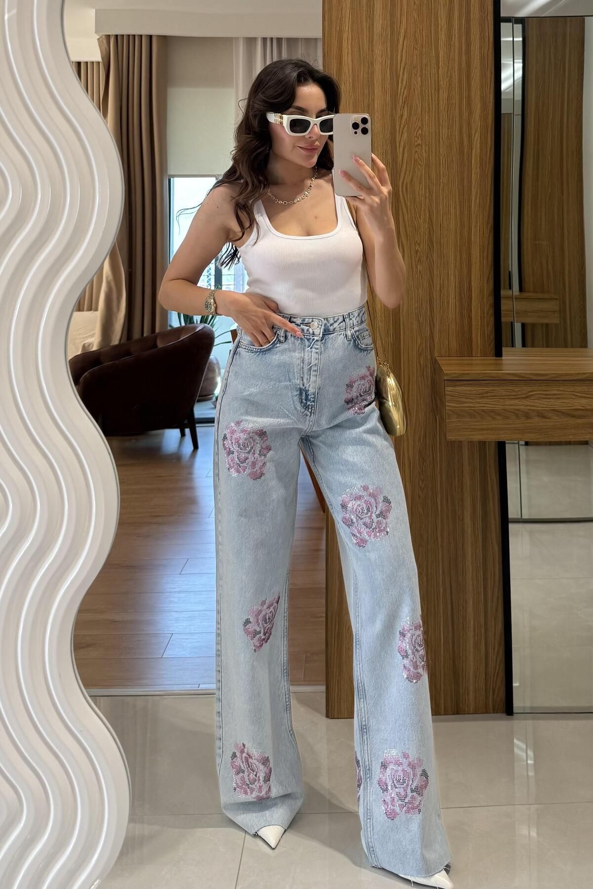 Gizem Ecemiş Eloura Gül Taşlı Tasarım Jean