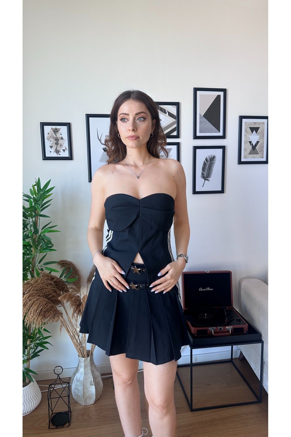 Soshow Yazı Şerit Detaylı Straplez Bluz Etek Takım