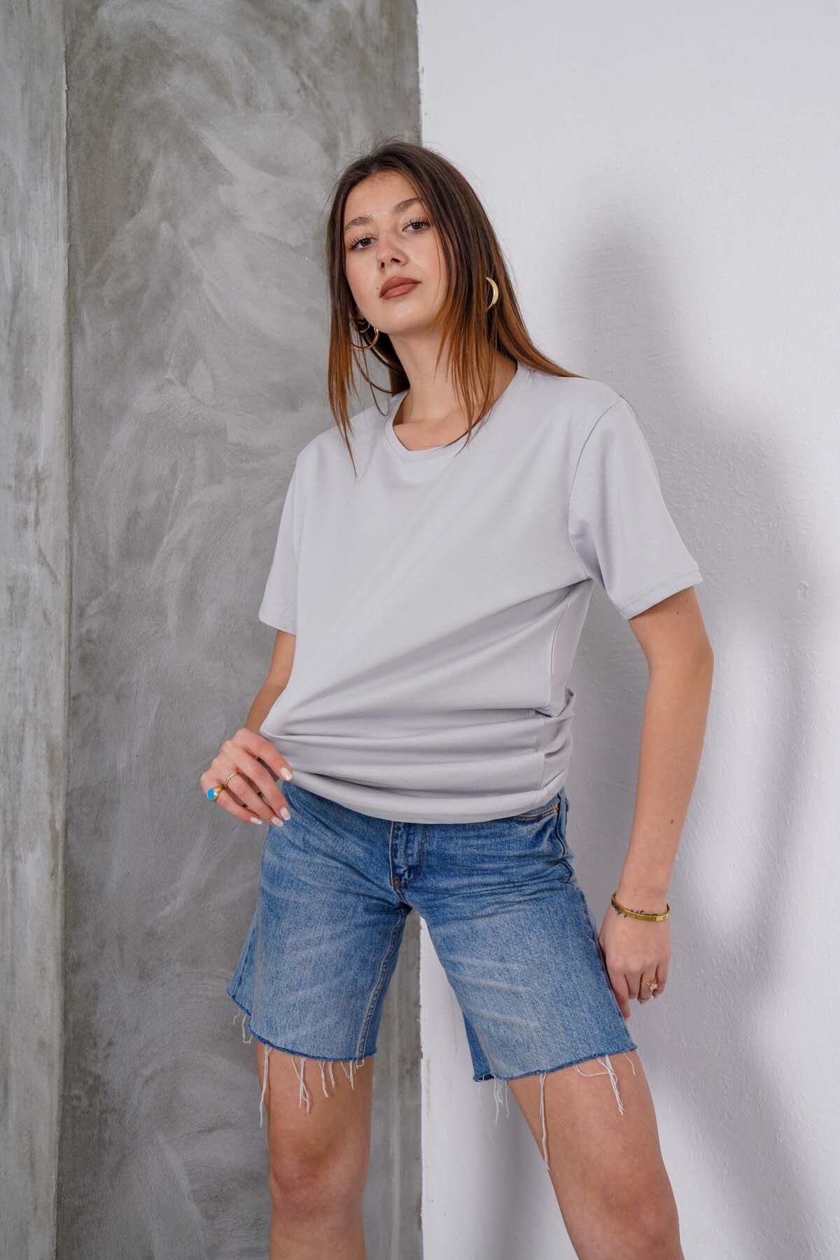 A Y Clothing BASKISIZ T-SHİRT