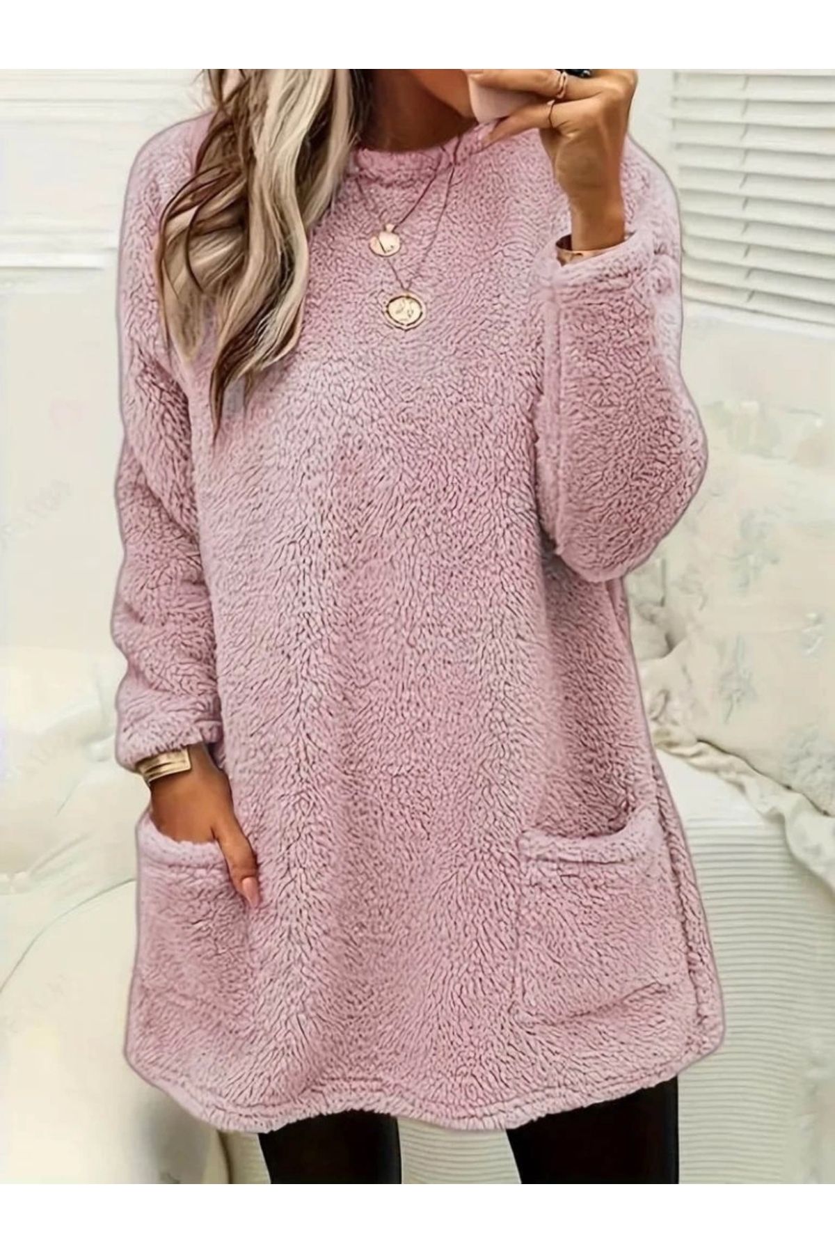 Butik Kadın Uzun Kollu Yuvarlak Yakalı Cepli Peluş Bluz
