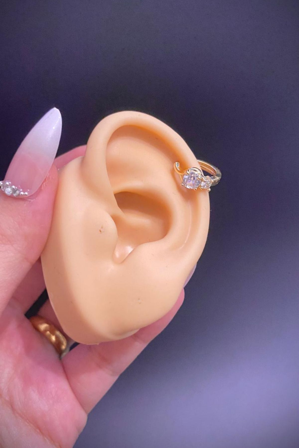 Blisse Piercing Kadın Gold Renk Zirkon Taşlı 316L Cerrahi Çelik Helix & Lobe Kıkırdak Piercing