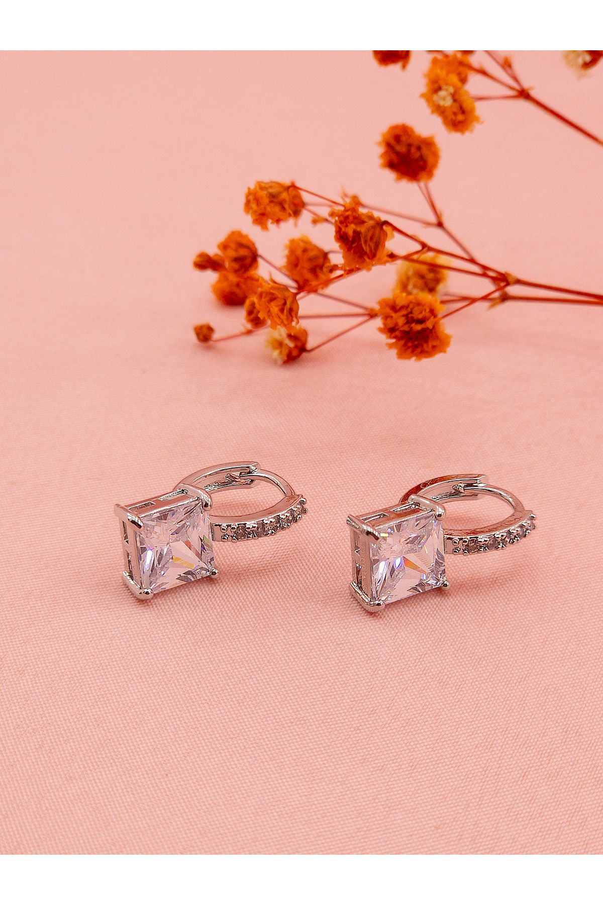 luree accessories Kesme Taşlı Çelik Küpe