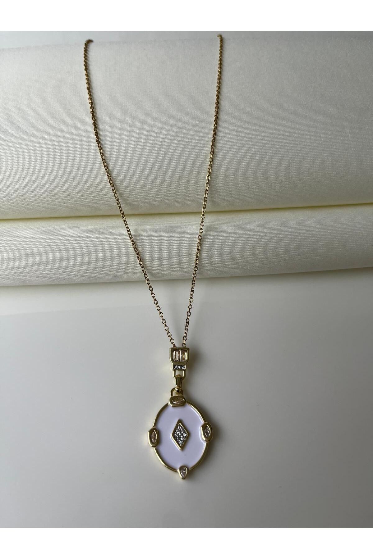 Nilsu Jewellery Accessory Çelik Ezme Plaka Taş Detaylı Tasarım Kadın Kolye