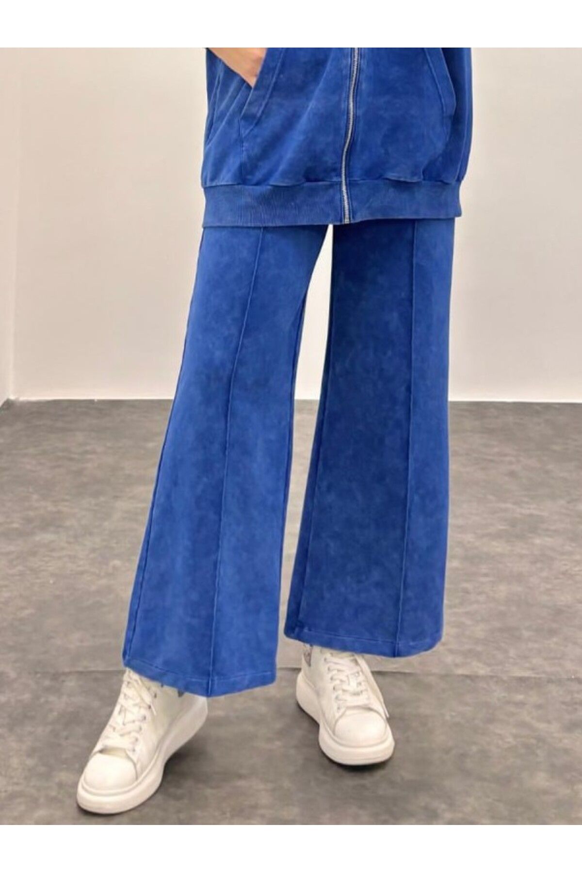 Suede Style 9034 - 3 İplik Soft Yıkamalı Rahat Salaş Kadın Eşofman Altı