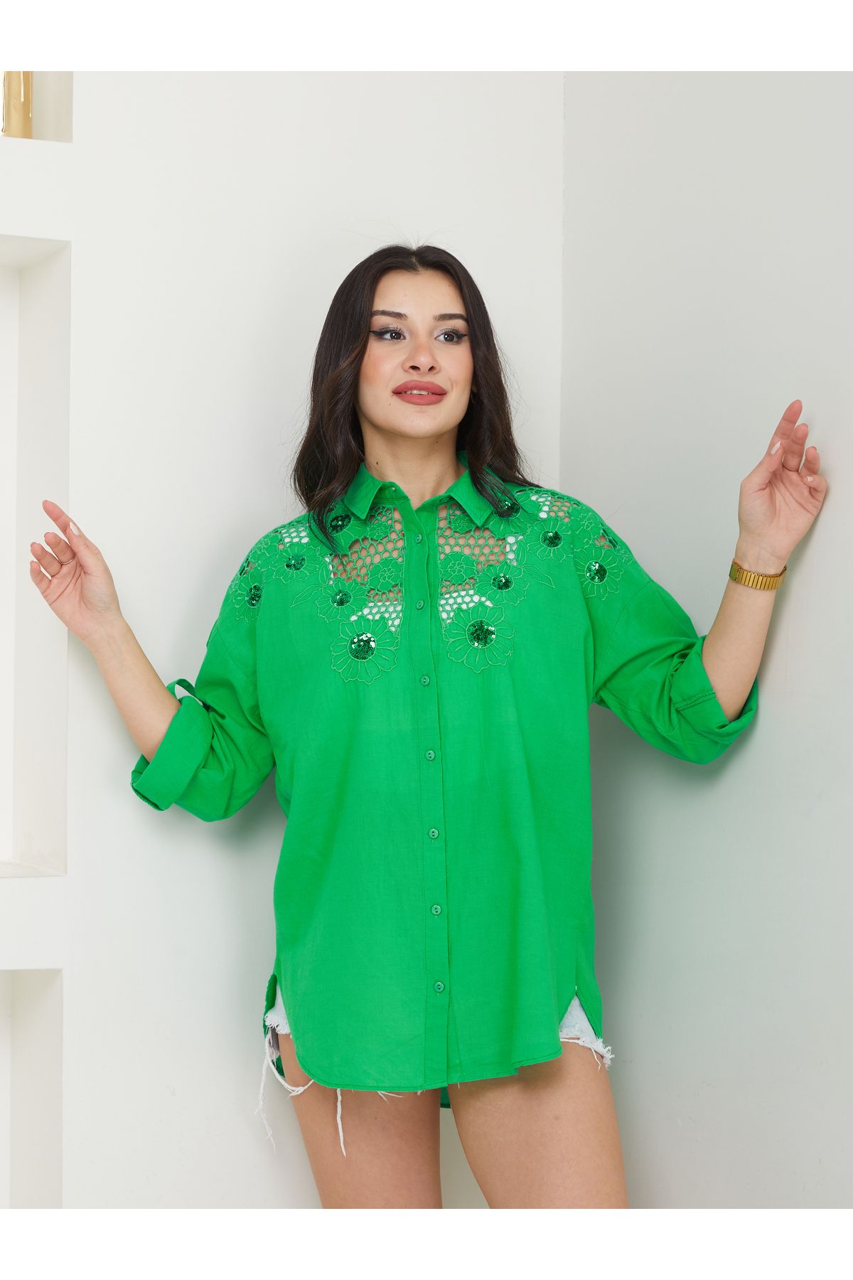 AKA Butik Kadın, Uzun Kol İşlemeli Gömlek