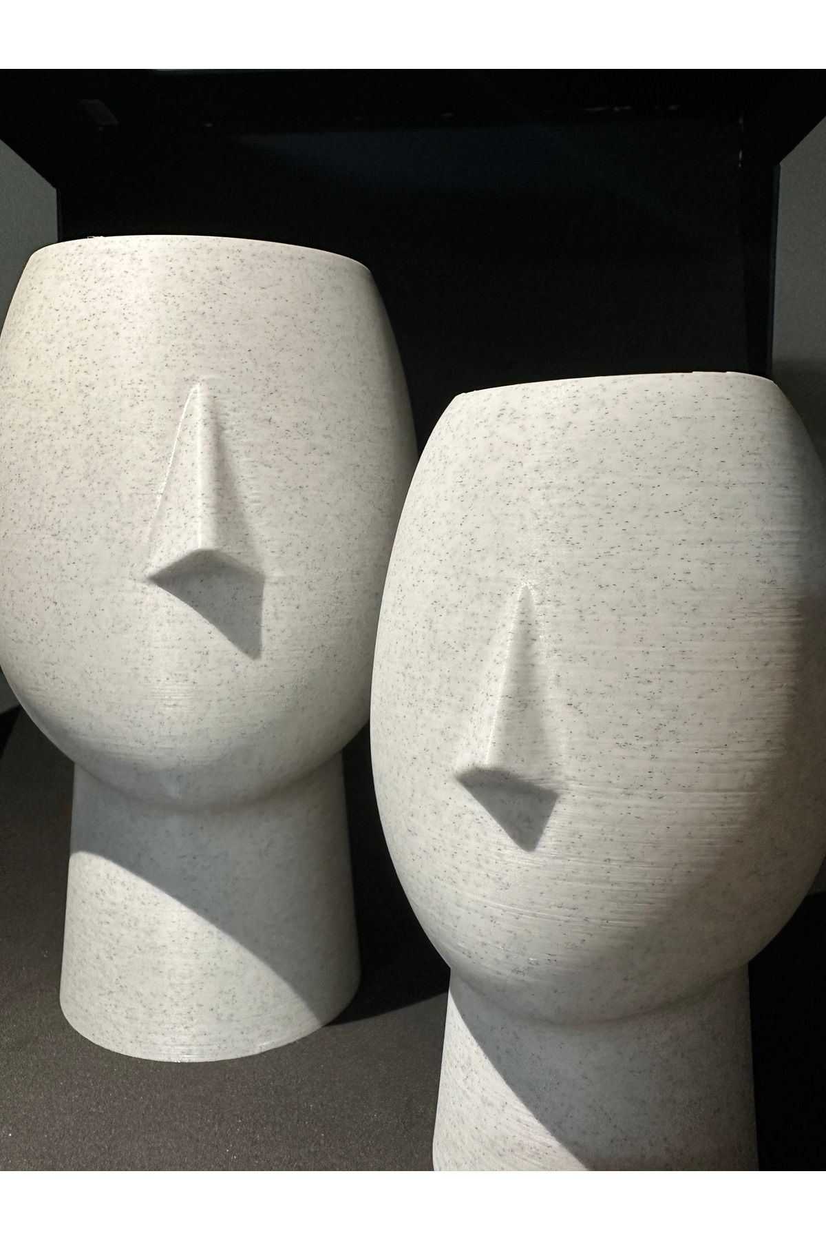MaraStudio Hand Vase