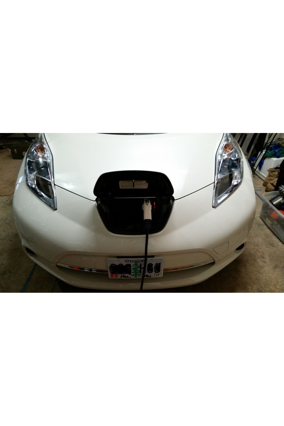 Lucest Nissan Leaf Ön Plaka Tutucu (Plastik Aparattır!!!)