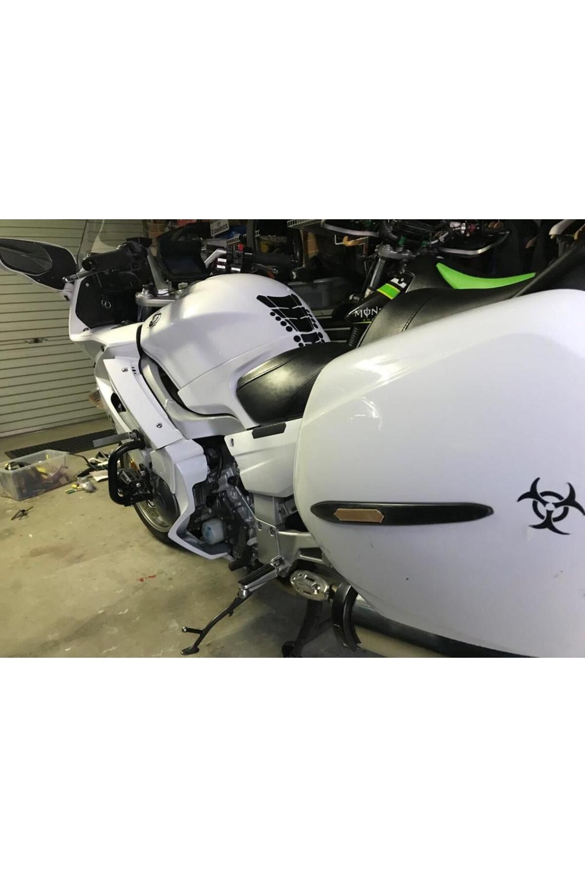 Lucest Yamaha FJR1300 Pannier Uyumlu Rozet Değiştirme (Plastik Aparattır!!!)
