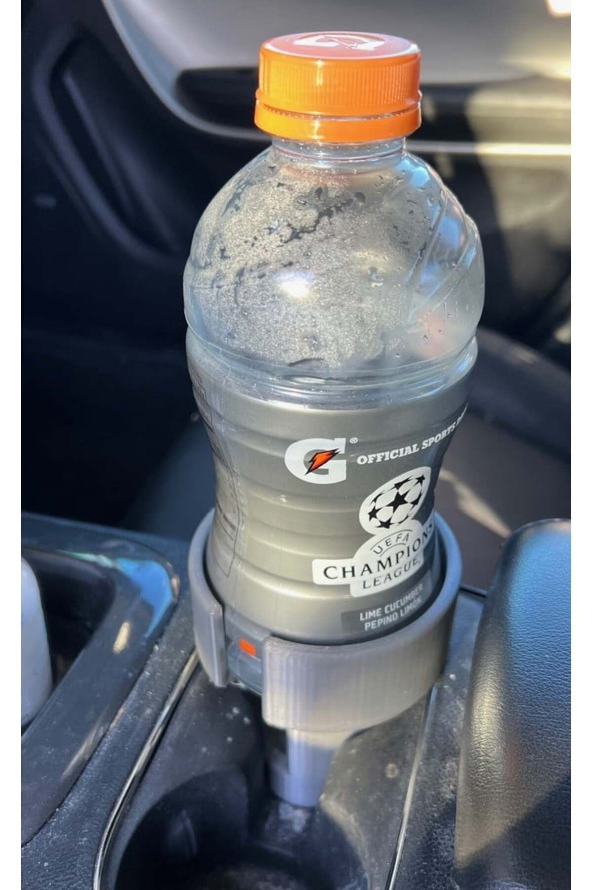 Lucest Kupa tutucu adaptörü 2.2 inç kırmızı boğa ve 3.5 gatorade 3.5 inç. (Plastik Aparattır!!!)