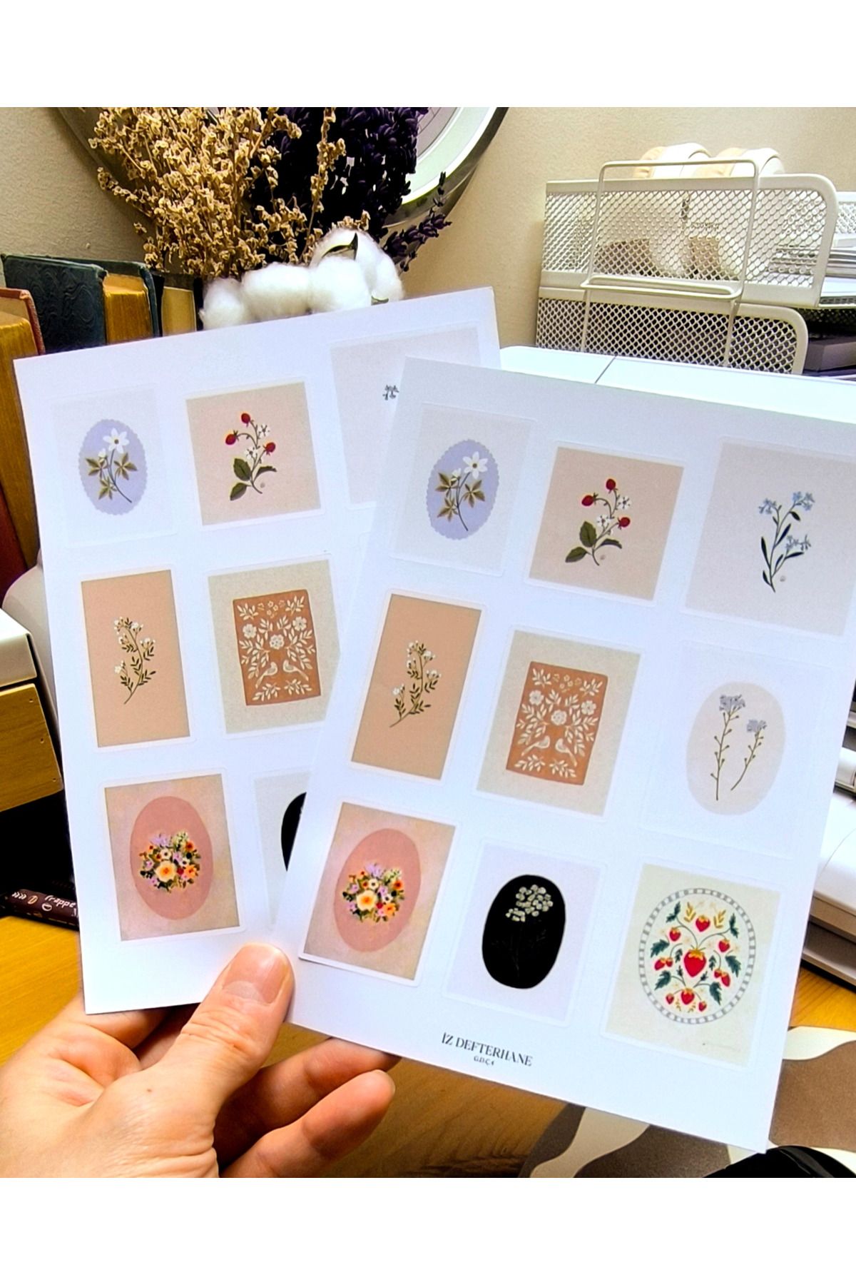 İZ DEFTERHANE Geleneksel Desenler Soft Çiçek Çıkartma Sticker 1 Adet (Defter ajanda için uygun)