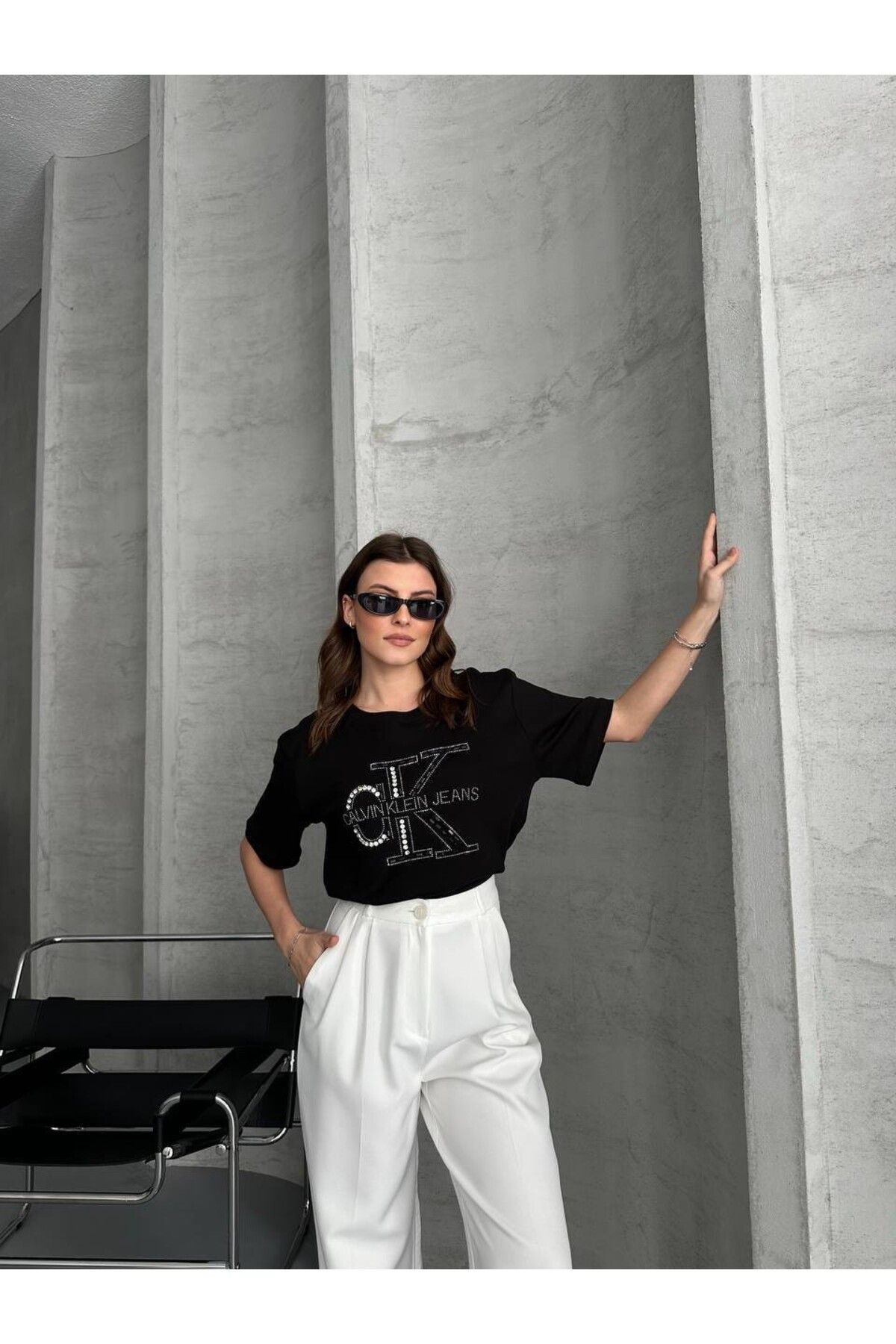 Raquel Ravazza Taş Baskılı T-SHİRT